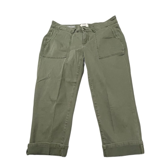 Sonoma Pants - Women’s Forest Green Capri Pants